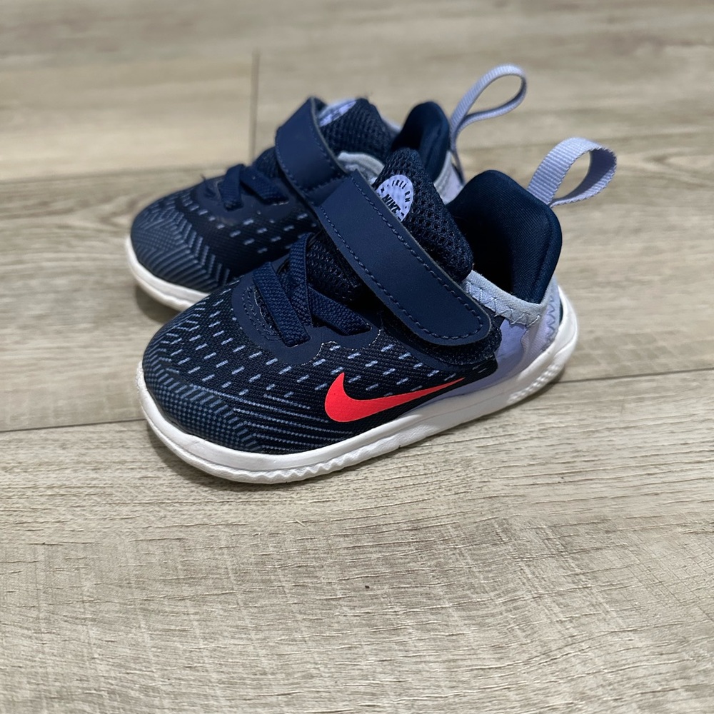Nike toddler shoes
